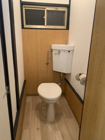 松戸市大橋　中古戸建のトイレ