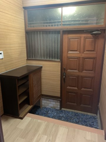 松戸市大橋　中古戸建の玄関