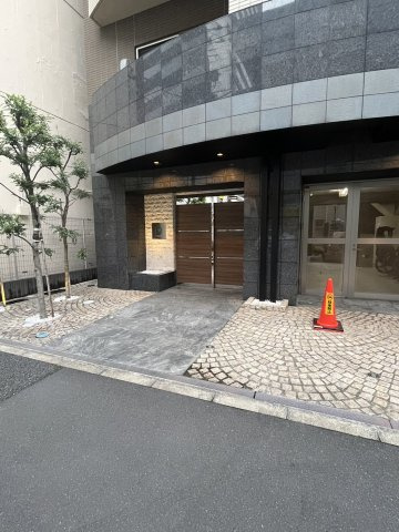 コンシェリア文京小石川のエントランス