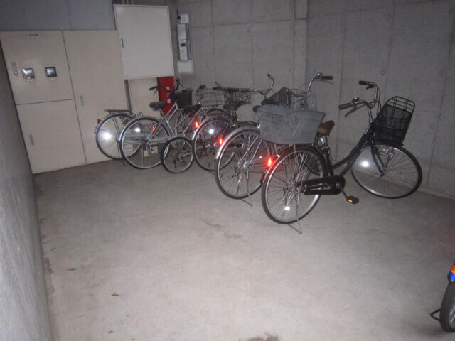 セイコーガーデンⅤの駐車場