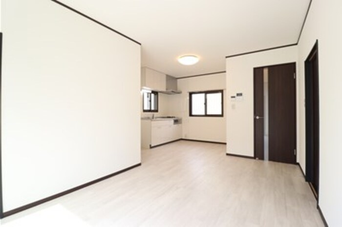 ブルーウェル 2号棟の居間・リビング|リビング