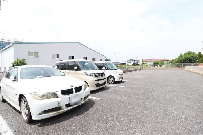 フローラコートの駐車場|駐車場