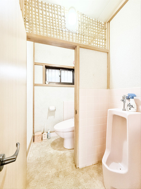 浜名区宮口のトイレ|落ち着きを感じながらも、温かみがあるトイレです！
