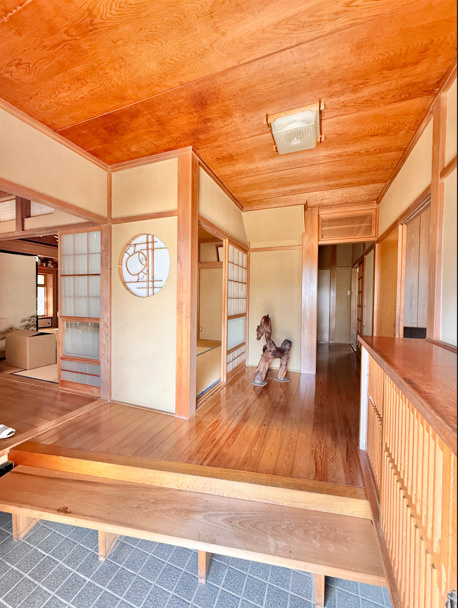 浜名区宮口の玄関|趣のある玄関！日本家屋の魅力が溢れる空間です！
