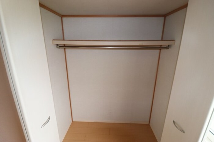 オベルジーヌ Ｂの収納|クローゼット