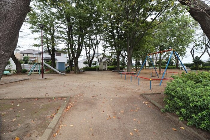 オベルジーヌ Ｂの駐車場|公園