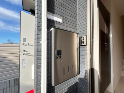 【内装】 | チャーム・ツートンB | 宅配ボックス