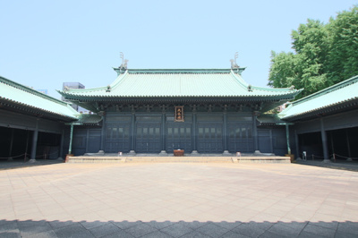 湯島聖堂まで350ｍ