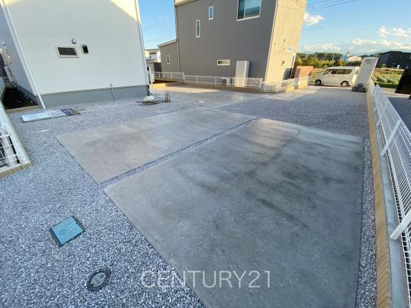 安中市下磯部第2 1号棟の駐車場