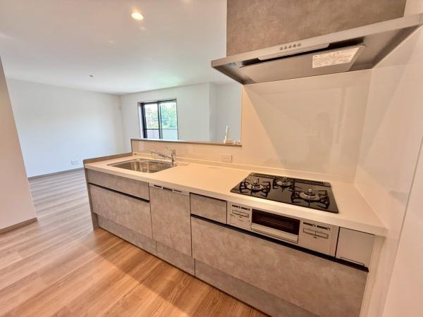 【キッチン】 | ご夫婦や親子での料理をする時間が楽しくなる使い勝手の良い、広いワークトップ♪