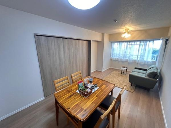 【居間・リビング】 | メロディーハイム香里ヶ丘ツインビューベガタワー