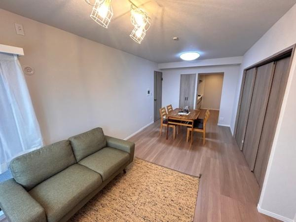 【居間・リビング】 | メロディーハイム香里ヶ丘ツインビューベガタワー