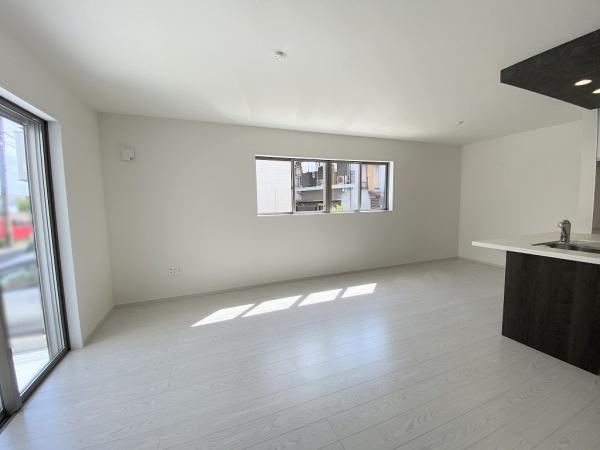 【居間・リビング】 | 明石市東野町1期2号棟　新築戸建