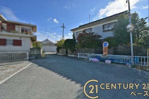 大和高田市大字藤森の売地のその他|■現地撮影写真■コンビニまで徒歩約８分！毎日のお買い物も楽々です！