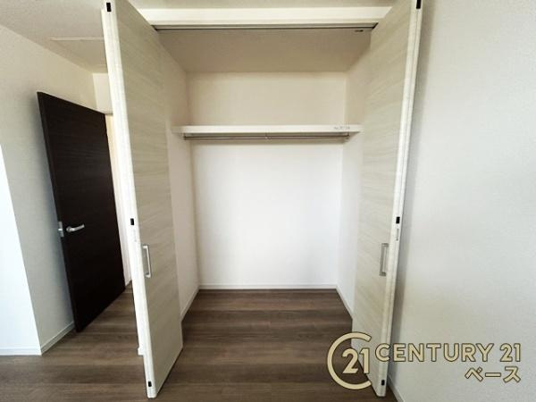 リーブルガーデン石原田町 ／新築一戸建の収納|■現地撮影写真■冬物のコートや季節のものなどたくさんしまえる広さ！
