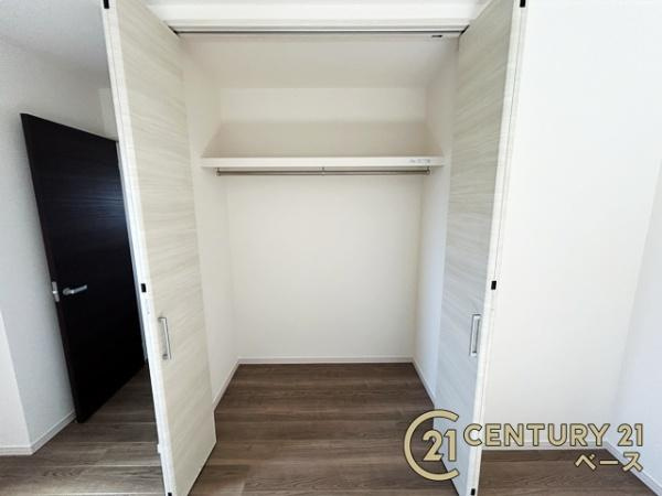 リーブルガーデン石原田町 ／新築一戸建の収納|■現地撮影写真■全居室に収納を完備！