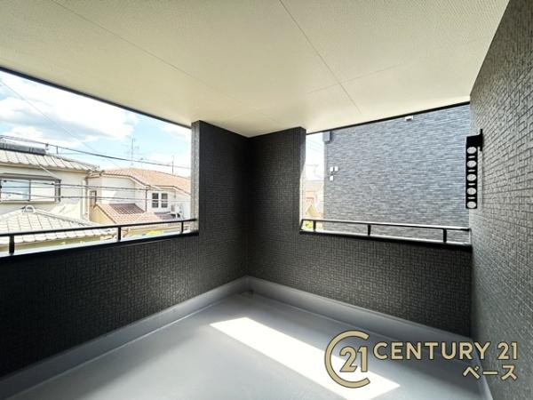 リーブルガーデン石原田町 ／新築一戸建のバルコニー|■現地撮影写真■インナーバルコニーで急な雨でも安心です！