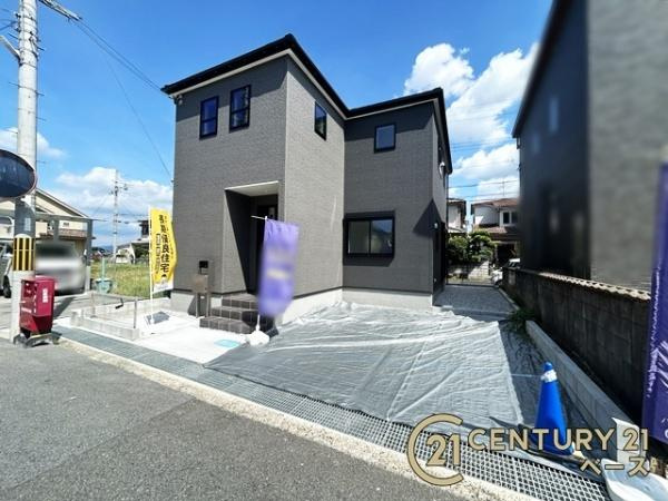 リーブルガーデン石原田町 ／新築一戸建の外観|■現地撮影写真■近鉄大阪線「耳成駅」徒歩８分！長期優良住宅認定の新築物件が完成しました！耐震等級３の地震に強い安心の邸宅です！お気軽にお問い合わせください！■