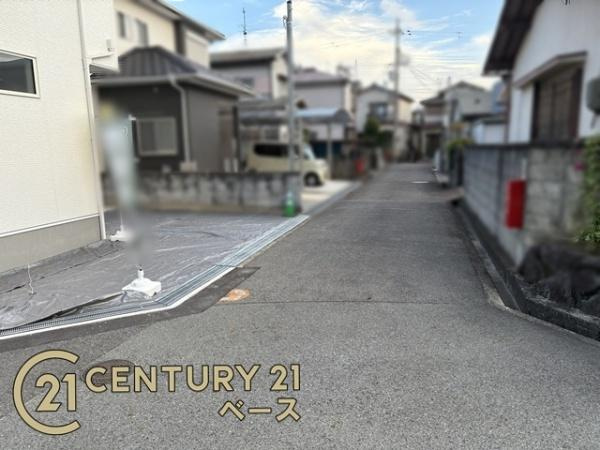 リーブルガーデン曽我町 １号棟 ／新築一戸建の前面道路含む現地写真|■現地撮影写真■スーパーなど商業施設が徒歩圏内に近接しています。