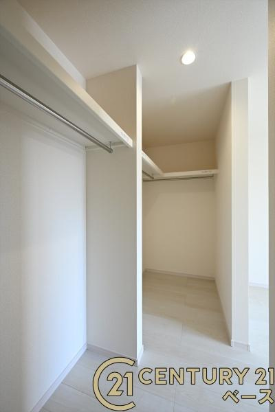 リーブルガーデン粟殿 ２号棟 ／新築一戸建の収納|■現地撮影写真■冬物のコートや季節のものなどたくさんしまえる広さ！