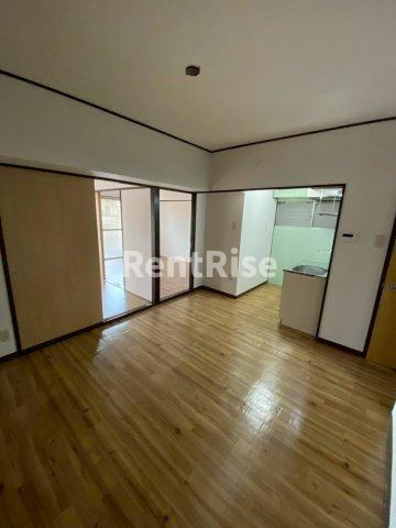 第一マンションの居間・リビング