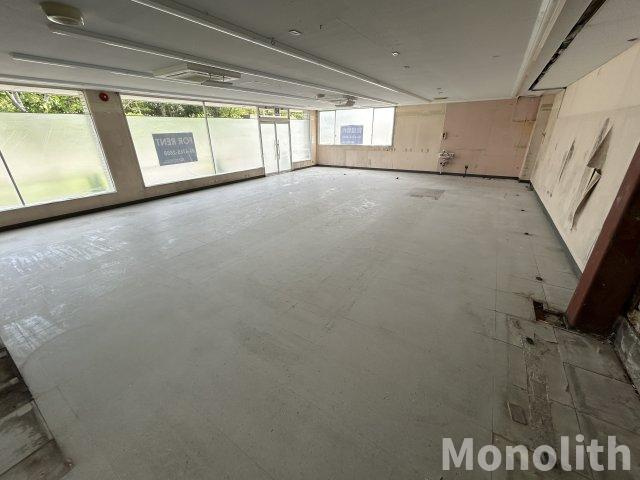 コンビニ跡物件の内装