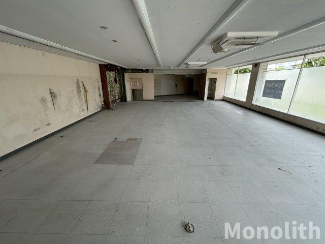 コンビニ跡物件の内装