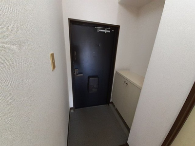 【玄関】 | ミローズコート