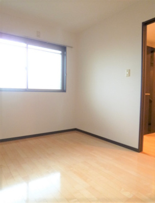 【寝室】 | アーニスト国分 | 寝室にいかがでしょうか