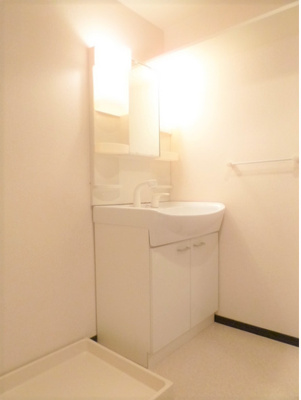 【洗面所】 | アーニスト国分 | 広い洗面スペース