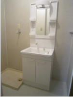 【洗面所】 | ヴェルドミール B棟 | 忙しい朝には欠かせない洗面所です