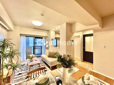 【居間・リビング】 | コスモガーデン日暮里 | 【居間・リビング】「ＬＤＫは家族団らんをデザイン」広いＬＤＫでは家族が集まり一緒の時間を過ごせる工夫がされております。何気ない一日の当たり前のひとコマがいつか一生の宝物になります