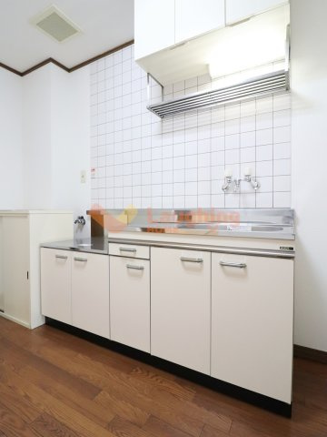 アドバンス弐番館のキッチン|使いやすいキッチンです