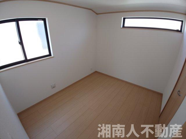 茅ヶ崎市松林２丁目　新築戸建の洋室|明るい洋室です