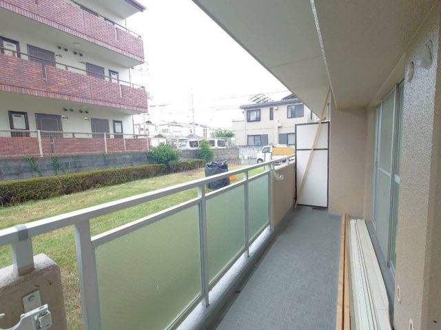 ◆２０２５年５月リフォーム完了のため美室◆陽当り良好の南面バルコニー◆ライオンズマンション宇治のバルコニー|バルコニー