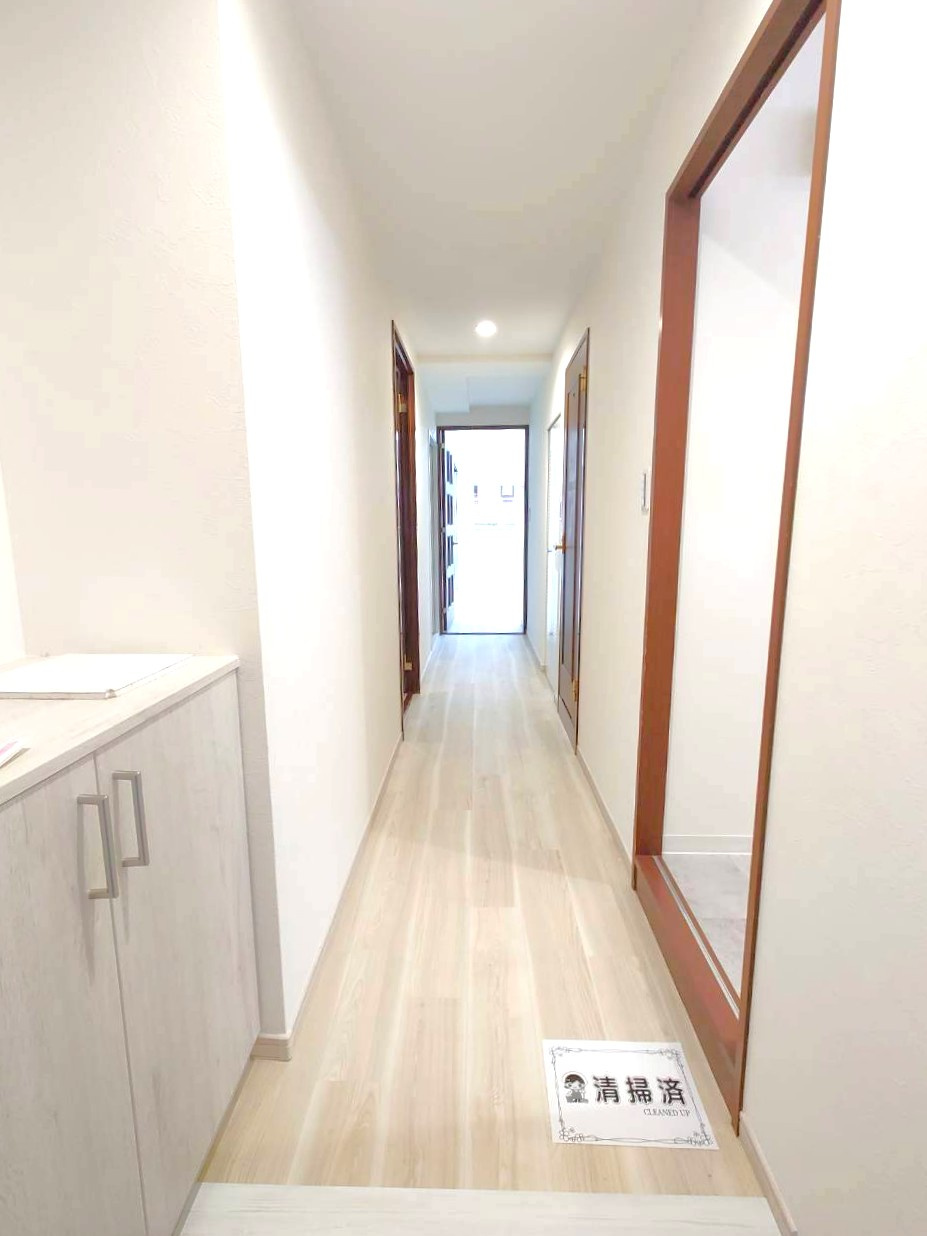 ◆２０２５年５月リフォーム完了のため美室◆陽当り良好の南面バルコニー◆ライオンズマンション宇治の玄関|玄関