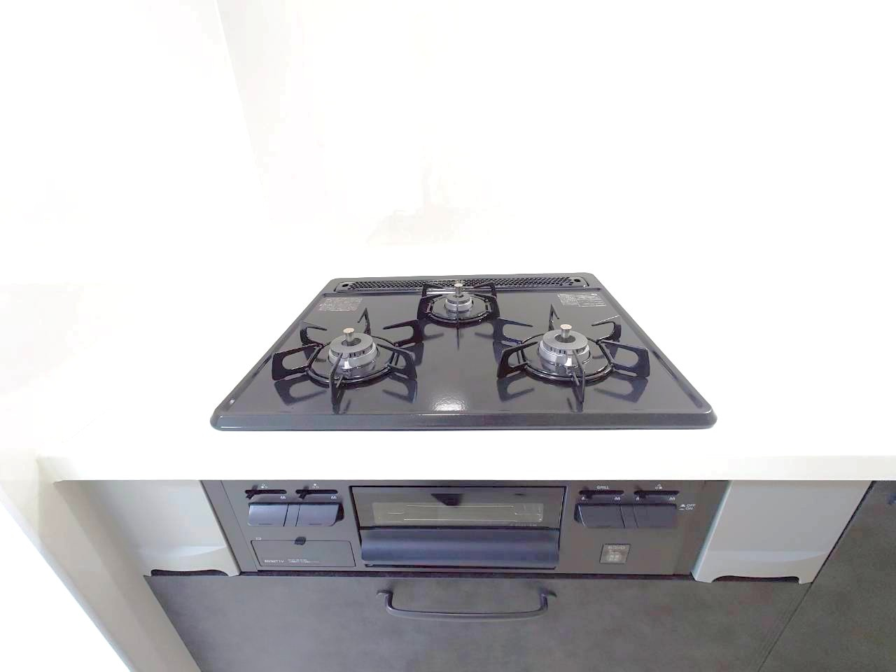 ◆２０２５年５月リフォーム完了のため美室◆陽当り良好の南面バルコニー◆ライオンズマンション宇治のキッチン|コンロ