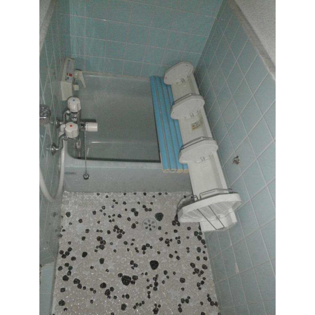 若江本町借家の浴室|風呂