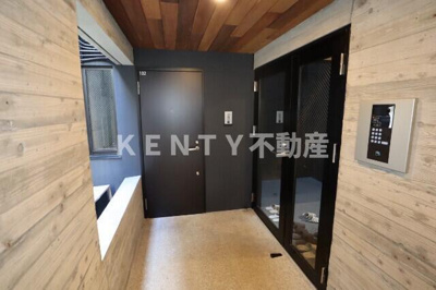 【エントランス】 | ｔｒｉａｓ白金台 | 毎日通るエントランスはこのようになっています