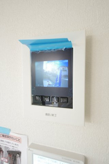 【防犯設備】 | 【仲介手数料無料！！】日野市三沢5丁目　新築戸建て（全2棟）1号棟　5299万円