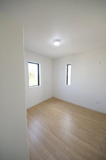 【洋室】 | 【仲介手数料無料！！】日野市三沢5丁目　新築戸建て（全2棟）1号棟　5299万円