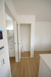 【収納】 | 【仲介手数料無料！！】日野市三沢5丁目　新築戸建て（全2棟）1号棟　5299万円