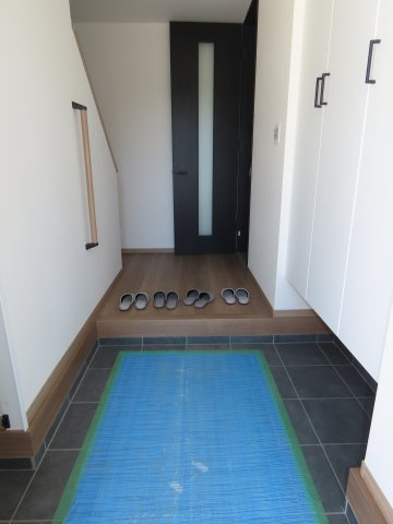 川越市笠幡未入居戸建の玄関