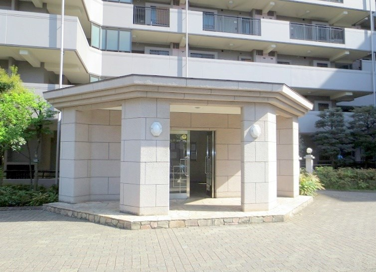 ラミーユ浦和ハイライズファースト・キャッスルのエントランス|落ち着いたエントランスです