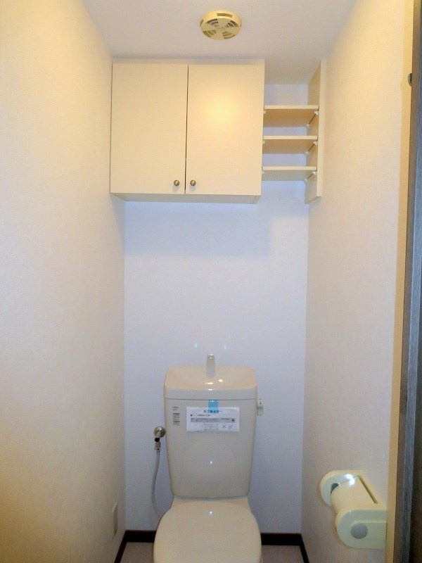 ラミーユ浦和ハイライズファースト・キャッスルのトイレ|落ち着いたトイレです