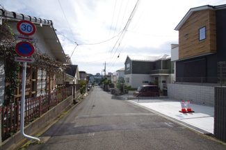 【前面道路含む現地写真】 | 【仲介手数料無料！！】日野市三沢5丁目　新築戸建て（全2棟）2号棟　4999万円