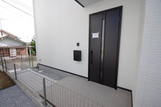 【エントランス】 | 【仲介手数料無料！！】日野市三沢5丁目　新築戸建て（全2棟）2号棟　4999万円