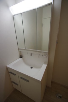 【独立洗面台】 | 【仲介手数料無料！！】日野市三沢5丁目　新築戸建て（全2棟）2号棟　4999万円