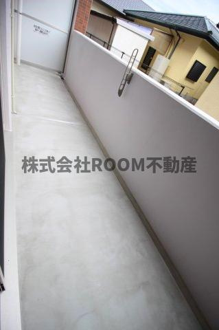 Miracle Gardenのバルコニー|外からの目が気にならないバルコニーで洗濯物が干せます