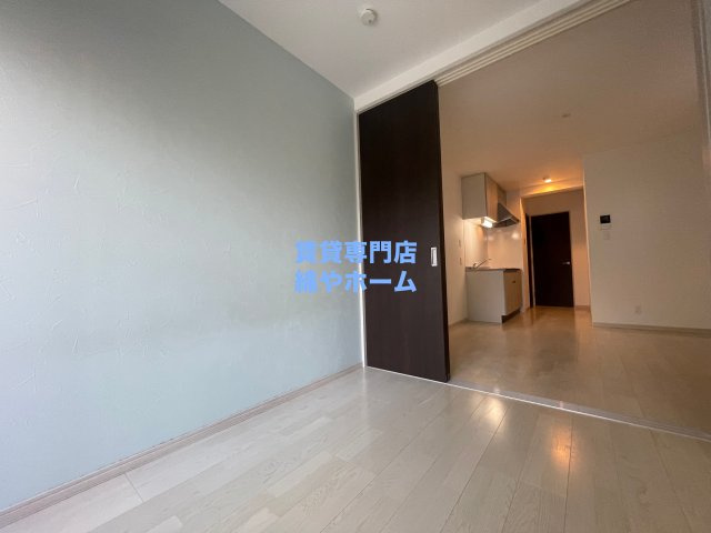 ＧＲＡＮＤＩＲ杉本町の寝室|開放的な寝室です